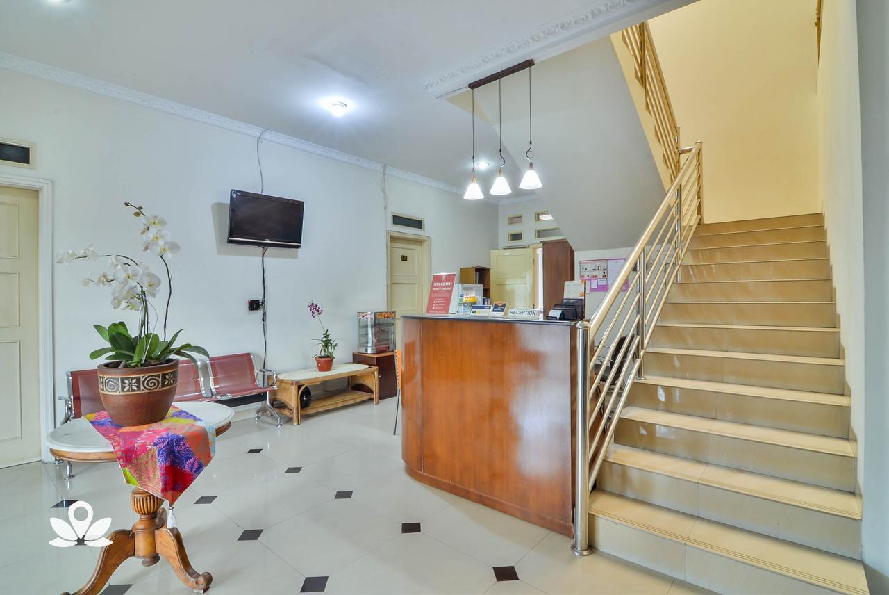 Zen Rooms Basic Gor Cikutra Bandung Ngoại thất bức ảnh